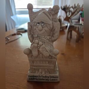 Vintage 1970s Kitsch W&R Berries Fugurine " Happiness Is..."